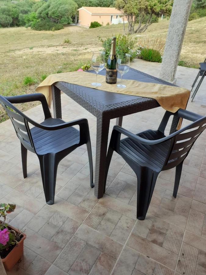 Gli Olivastri Con Piscina,Solarium, Vista Mare ,Sole -Mare E Tanta Natura ,Climatizzatore,Wifi Aglientu Extérieur photo